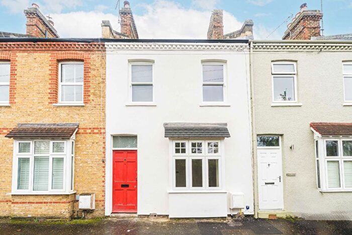 3 Bedroom Property To Rent In Twickenham, TW1