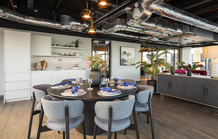 3 Bedroom Apartment To Rent In Ocean Drive, Edinburgh, EH6