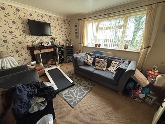 2 Bedroom Flat For Sale In The Marian Way, Netherton, L30