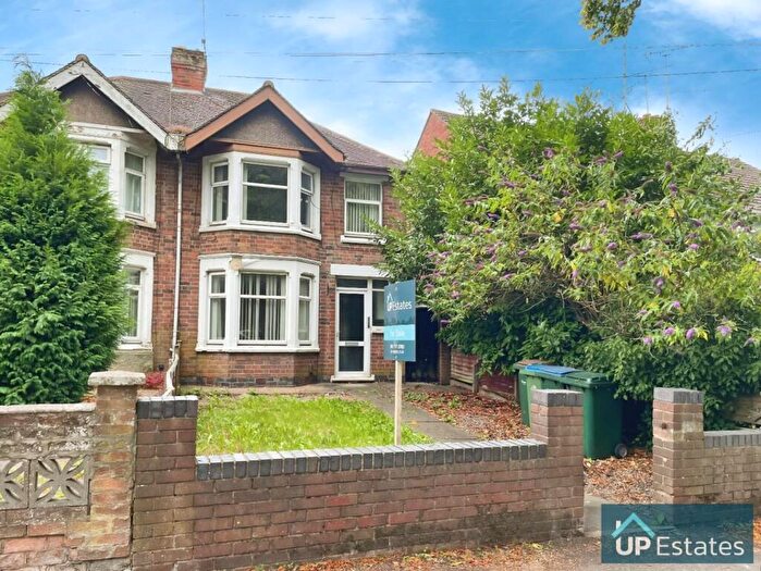 3 Bedroom Semi-Detached House For Sale In London Road, Coventry, CV3