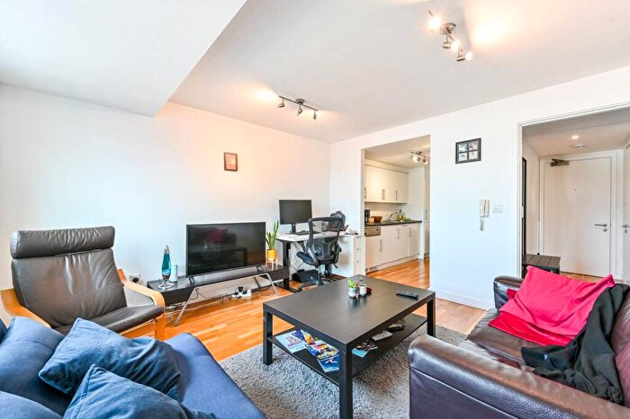 1 Bedroom Flat To Rent In St Pancras Way, Camden, London, NW1