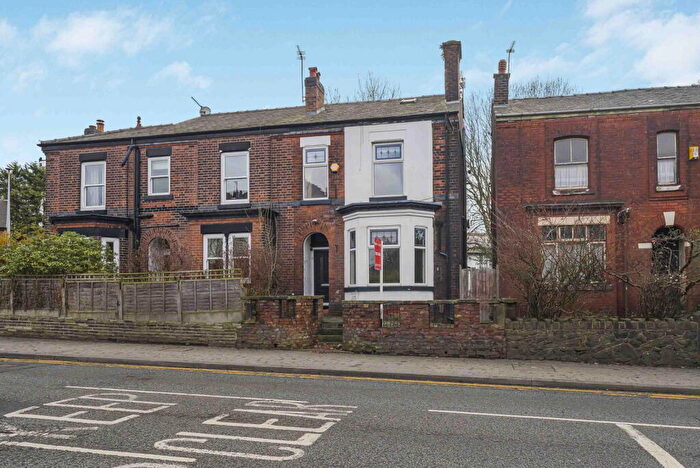 3 Bedroom End Of Terrace House For Sale In Worsley Road, Swinton, Manchester, M27