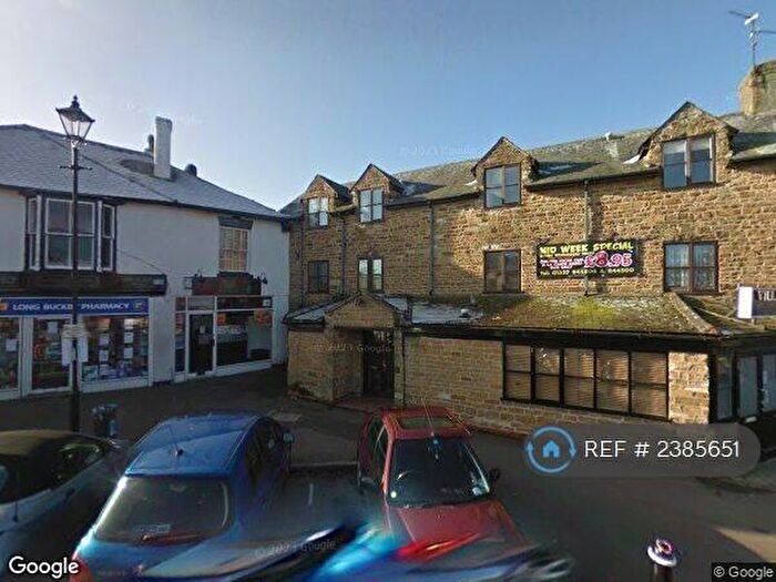 2 Bedroom Flat To Rent In Market Square, Long Buckby, Northampton, NN6