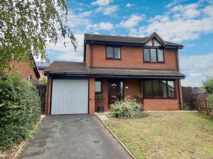 3 Bedroom Detached House To Rent In Everglade Road, Priorslee, Telford, TF2