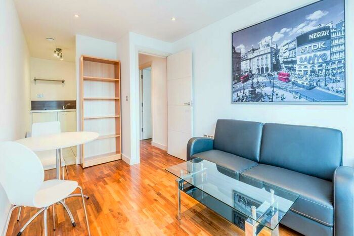 1 Bedroom Flat To Rent In Fairfield Road, Bow, E3