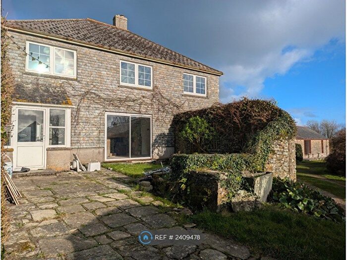 4 Bedroom Semi-Detached House To Rent In New Bodrugan, St Austell, PL26