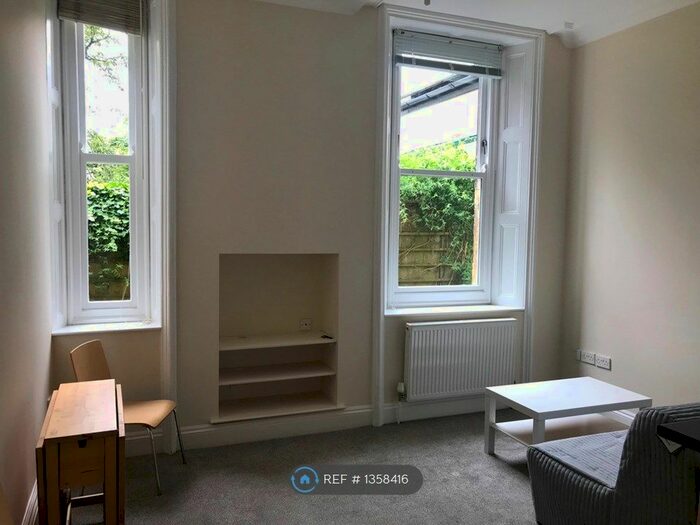 1 Bedroom Flat To Rent In Ashgate Close, Sheffield, S10
