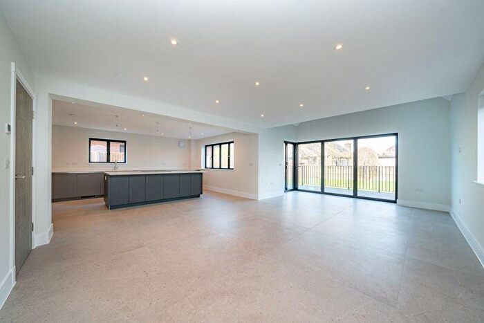 4 Bedroom Detached House To Rent In Long Marston, HP23