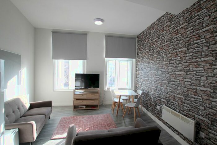 4 Bedroom Flat To Rent In Long Row, Nottingham, NG1