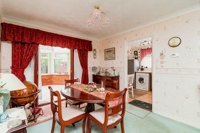 2 Bedroom Bungalow For Sale In Puddle Duck Lane, Worlingham, Beccles, Suffolk, NR34