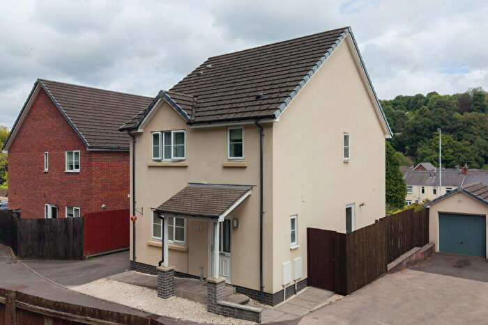 3 Bedroom Detached House For Sale In Llwyd Court, Pontnewynydd, NP4