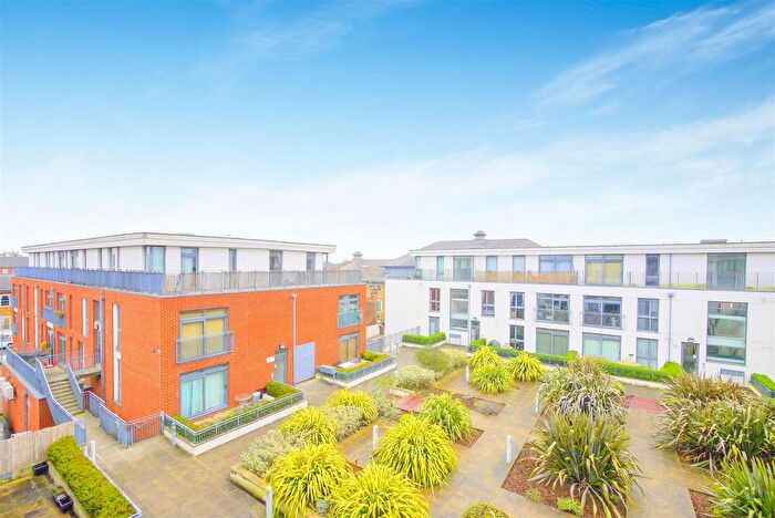 2 Bedroom Flat To Rent In Liberty House, South Guildford Street, KT16