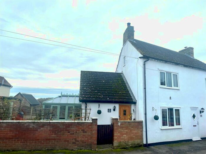 2 Bedroom Semi-Detached House For Sale In Greenway, Campton, Shefford, SG17