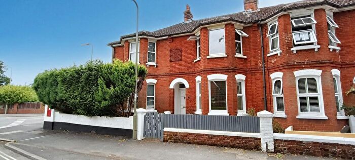 3 Bedroom Terraced House For Sale In Church Lane East, Aldershot, GU11