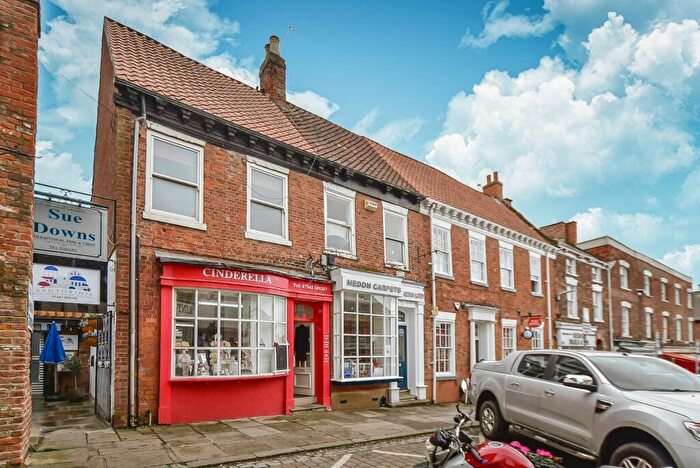 1 Bedroom Flat To Rent In Market Place, Hedon, Hull, East Yorkshire, HU12