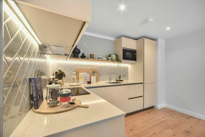 2 Bedroom Flat To Rent In Uncle, Deptford, SE8