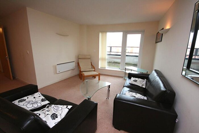 2 Bedroom Apartment To Rent In Stockport Road, Manchester, M13
