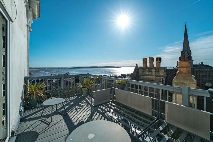 2 Bedroom Flat For Sale In South Road, Weston-Super-Mare, BS23