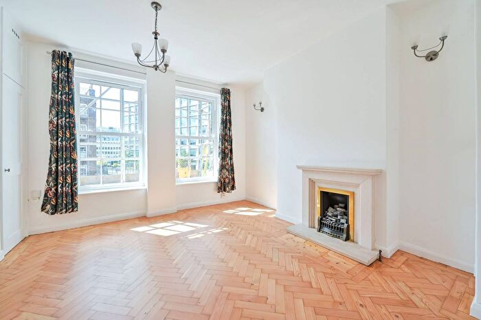4 Bedroom Flat To Rent In Sumnar Street, South Bank, SE1