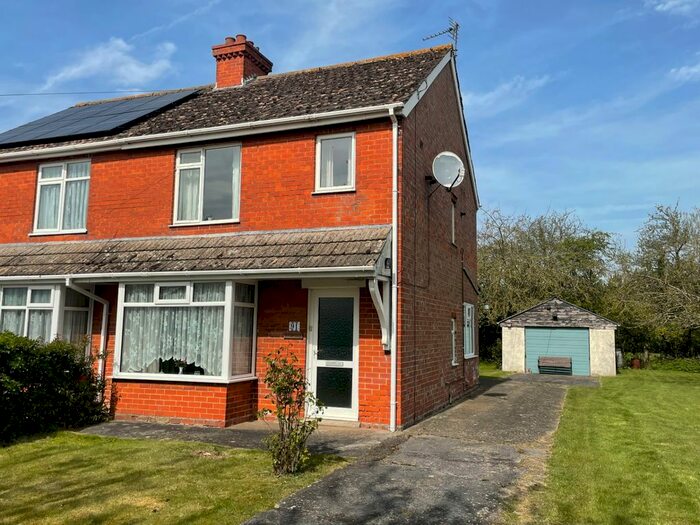 3 Bedroom Semi-Detached House For Sale In Skegness Road, Burgh Le Marsh, Skegness, PE24