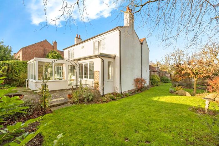 4 Bedroom Character Property For Sale In High Street, Waddingham, Gainsborough, DN21