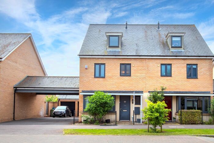 4 Bedroom Semi-Detached House To Rent In Selkirk Drive, Oakridge Park, Milton Keynes, MK14