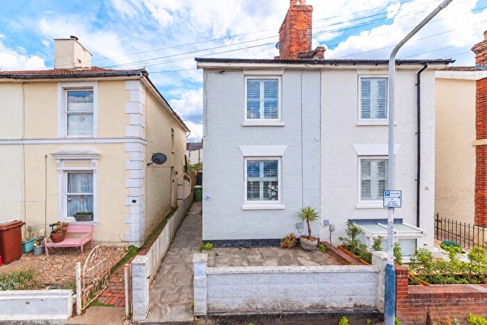 2 Bedroom Semi-Detached House For Sale In Western Road, Tunbridge Wells, TN1
