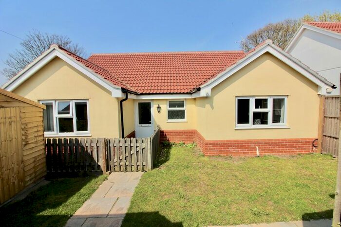 3 Bedroom Detached Bungalow To Rent In Bridge Road, Oulton Broad, Lowestoft, NR32