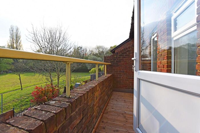 1 Bedroom Maisonette To Rent In Burrell Road, Frimley, GU16