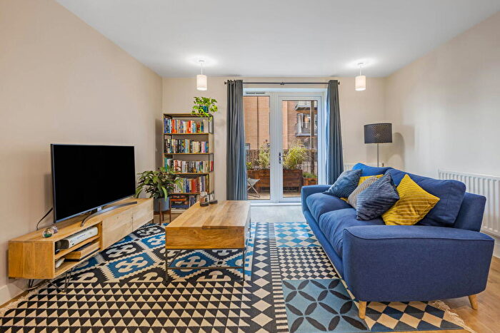 1 Bedroom Flat For Sale In Apple Yard, SE20