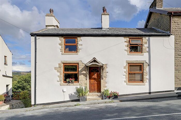 4 Bedroom Semi-Detached House For Sale In Free Lane, Helmshore, Rossendale, BB4