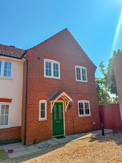 3 Bedroom Semi-Detached House To Rent In Saddlers Mead, Spalding, PE11
