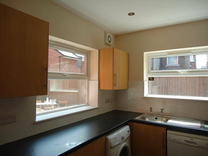 5 Bedroom Property To Rent In Johnson Road, Lenton, NG7