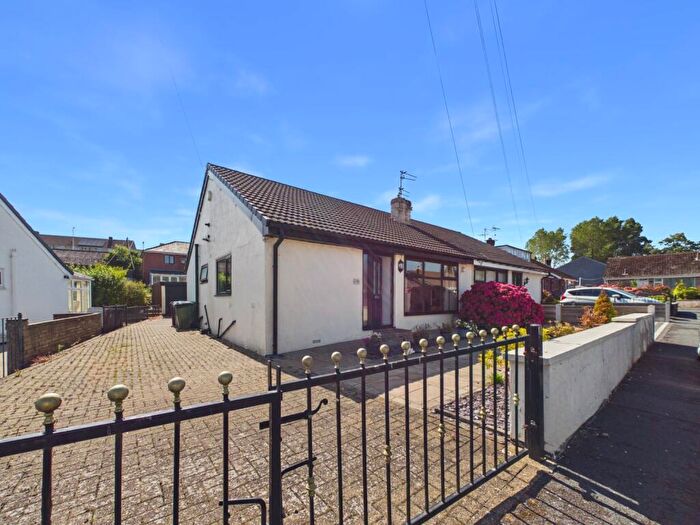 2 Bedroom Semi-Detached Bungalow For Sale In Andrew Avenue, Rossendale, Lancashire, BB4