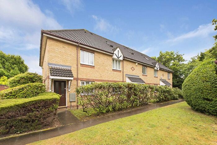 2 Bedroom Property To Rent In Dorset Mews, Finchley, N3