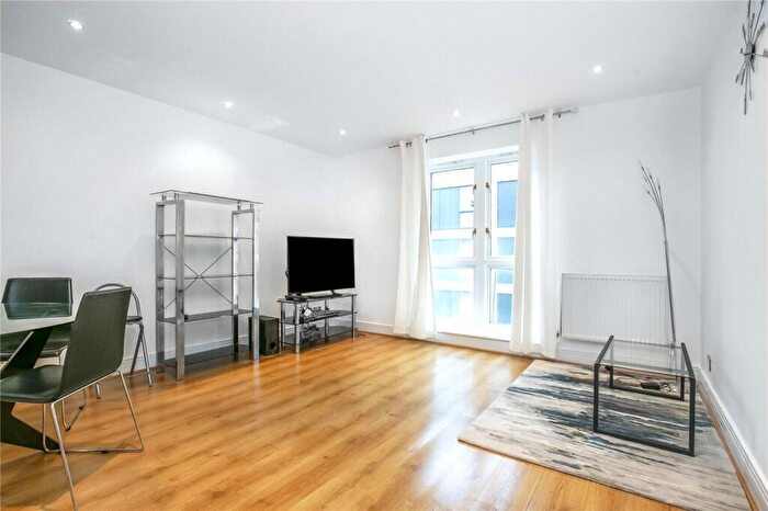 1 Bedroom Apartment To Rent In Seward Street, London, EC1V