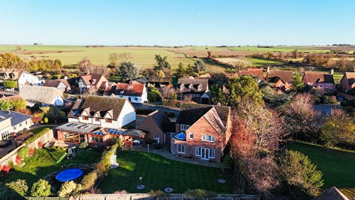 4 Bedroom Detached House For Sale In High Street, Offord Cluny, PE19