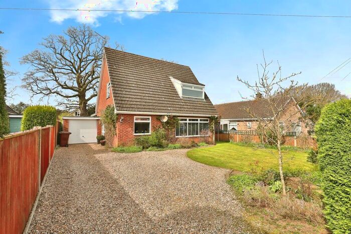 3 Bedroom Detached House For Sale In Wensum Drive, North Elmham, Dereham, NR20
