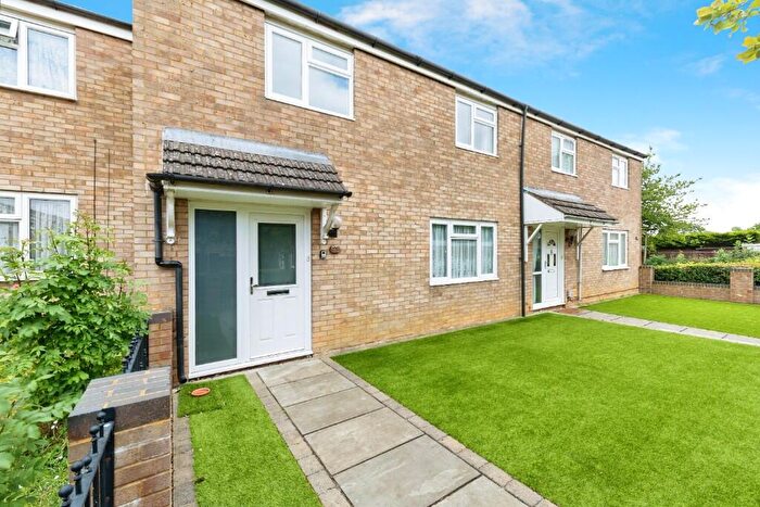 3 Bedroom Terraced House For Sale In Durham Road, Stevenage, Hertfordshire, SG1