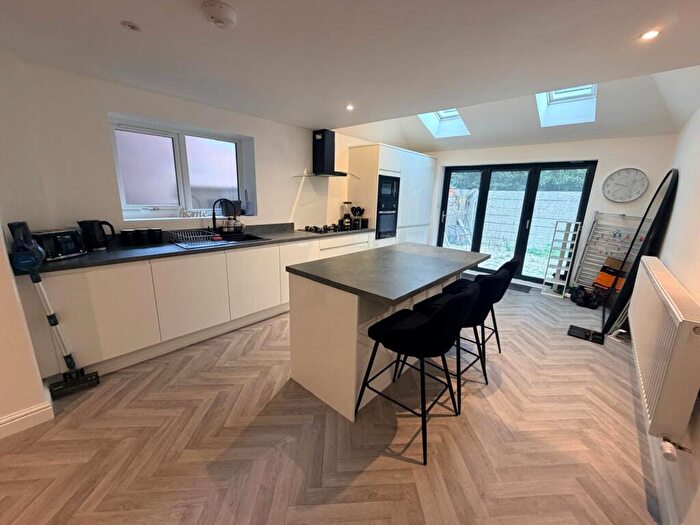 4 Bedroom Terraced House To Rent In Milton Road, Audenshaw, M34