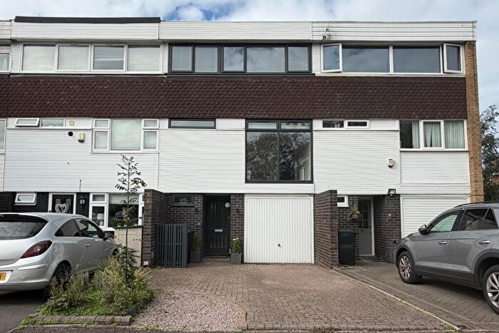 3 Bedroom Town House For Sale In Ferndale Close, Hagley, Stourbridge, DY9