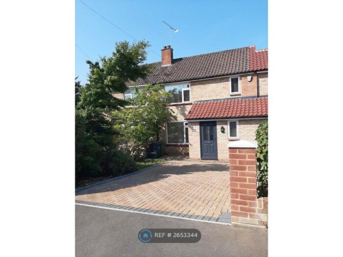 3 Bedroom Terraced House To Rent In Middlemoor Road, Frimley, GU16