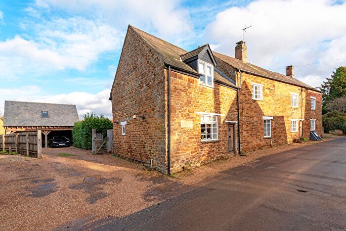 6 Bedroom Detached House For Sale In Tanners Lane Adderbury Banbury, Oxfordshire, OX17