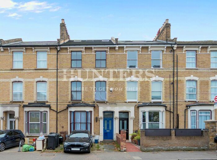 5 Bedroom Terraced House To Rent In Brooke Road, London N16