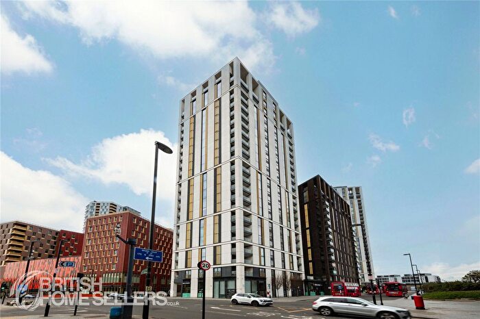 2 Bedroom Flat For Sale In Station Road, London, SE13