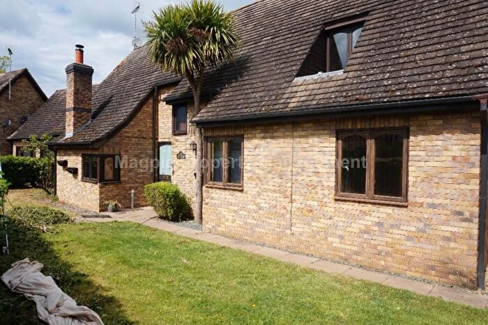 5 Bedroom Detached House To Rent In The Willows, Glinton, Peterborough, PE6