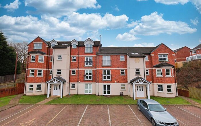 2 Bedroom Flat For Sale In Farsley Beck Mews, Stanningley, Pudsey, Leeds, LS13