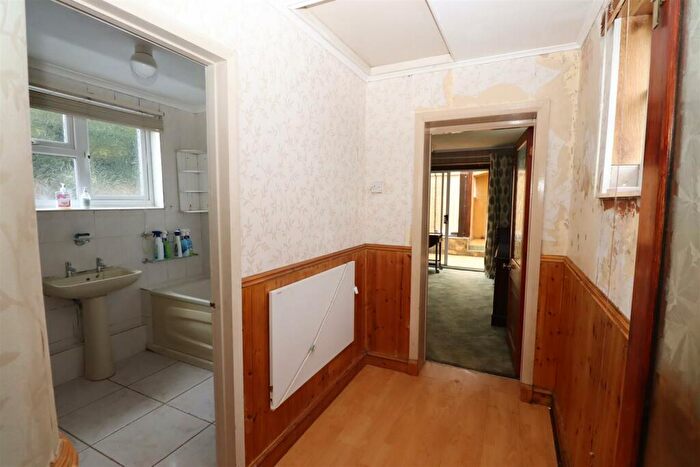 2 Bedroom Detached House For Sale In High Street, Whittlebury, Towcester, NN12