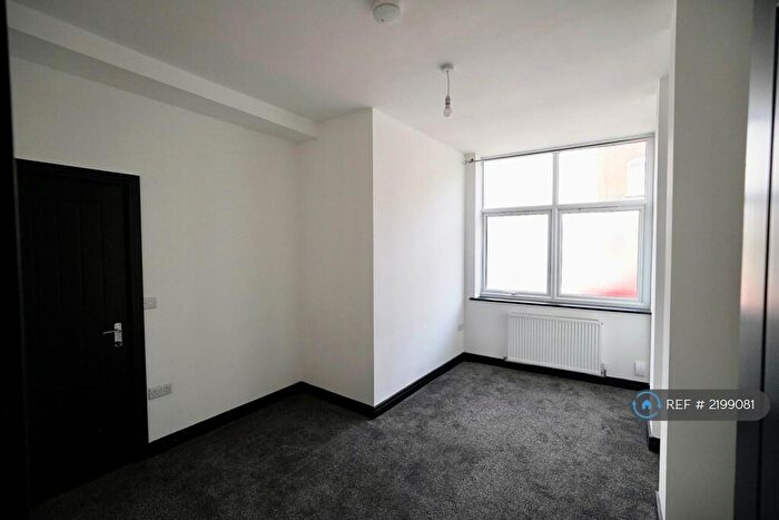 1 Bedroom Flat To Rent In Watnall Road, Hucknall, Nottingham, NG15