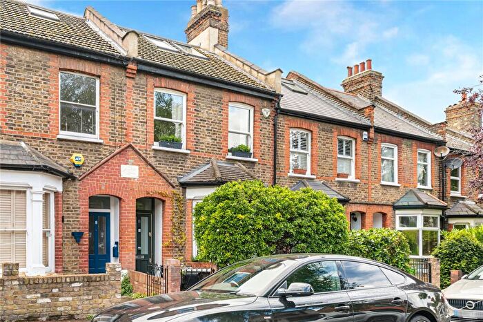3 Bedroom Terraced House For Sale In Bedford Road, Walthamstow, London, E17